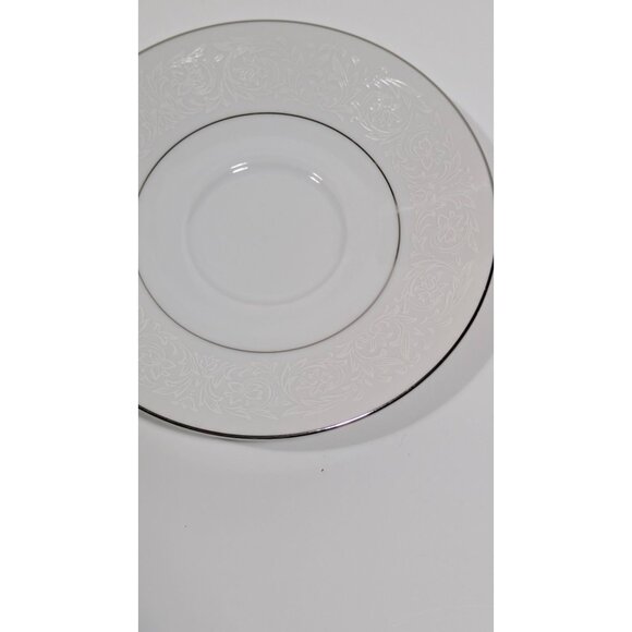 Majestic China Plymouth White Silver Floral Saucer Japan - Picture 4 of 9